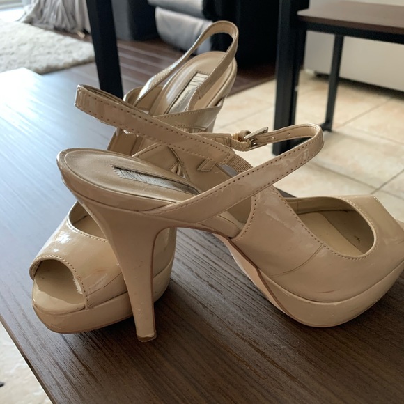 Beige supportive pumps bought in Europe. Size 8.5 - Picture 1 of 3